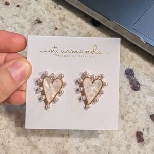 Heart Pearl Earrings - Gold and White